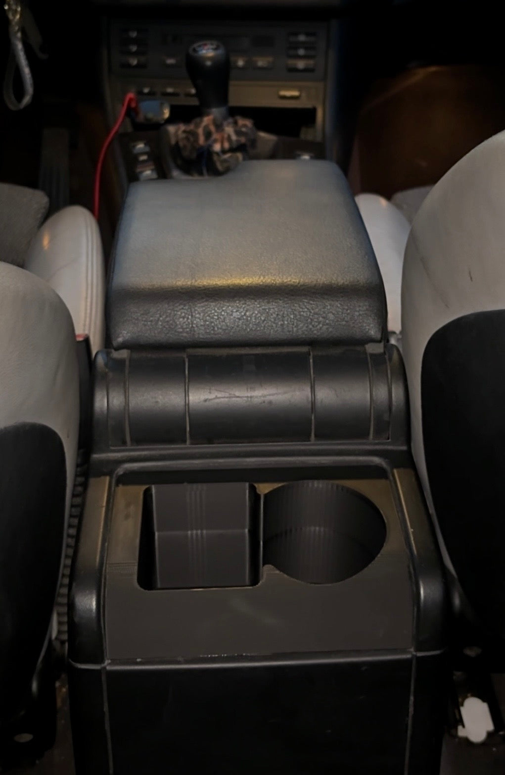 Uchwyt na napoje do tylnej popielniczki BMW E46